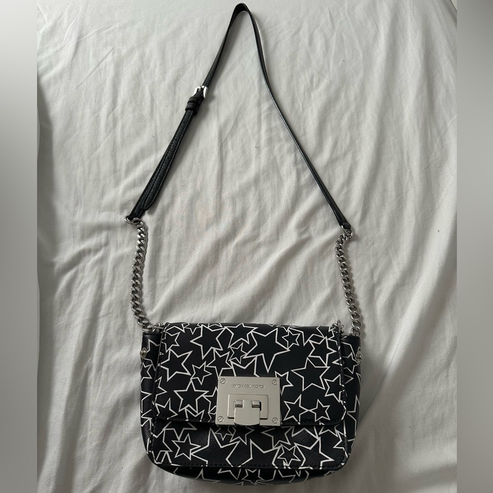 Michael Kors small purse! Used once, great bag for events or going out!